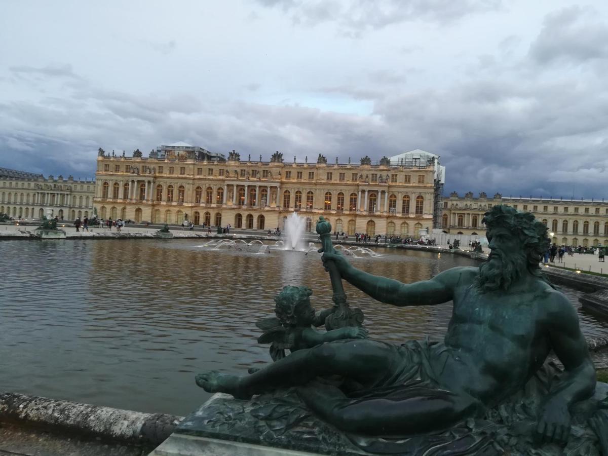 Maison D'Hotes Les Roses Tremieres 샤클레 외부 사진